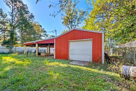 Winslow Shop and Land