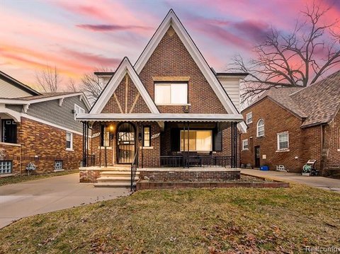 Turnkey Duplex in East English Village
