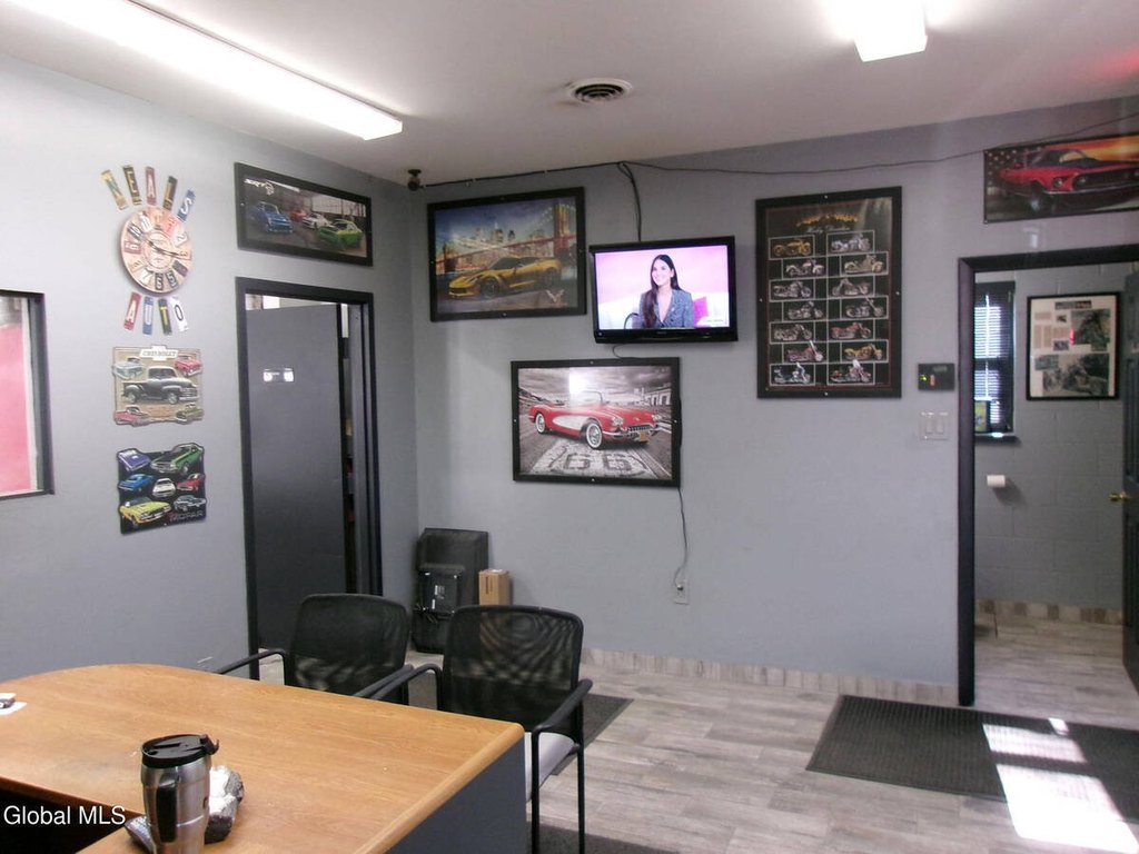 Picture 11
