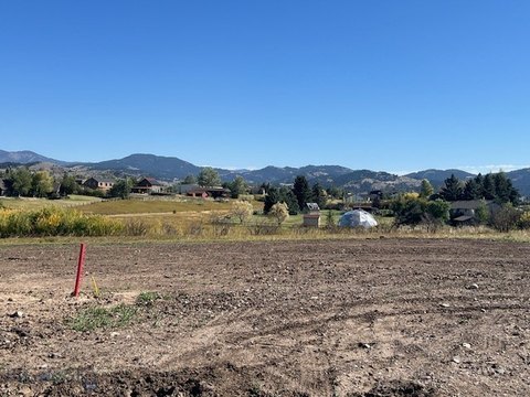 Residential Land with Mountain Views