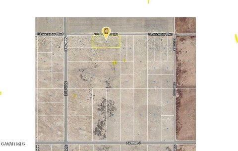 Land on Lancaster Boulevard