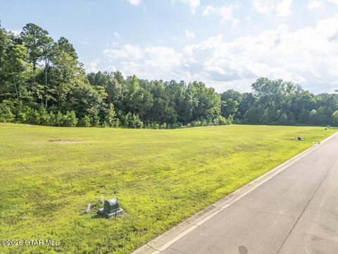 LAND - Starkville, MS