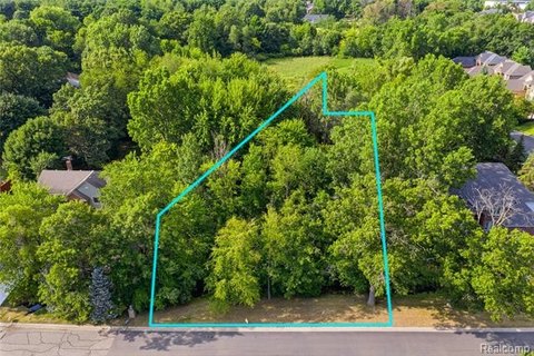 LAND - Walled Lake, MI