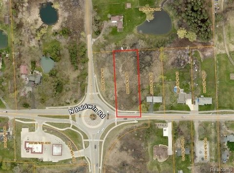 Acre Parcel in Orion Twp