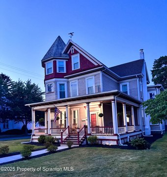 Victorian Duplex in West Pittston
