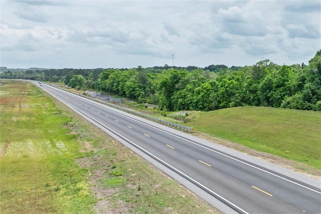 Unrestricted Land in Wilmer, Alabama