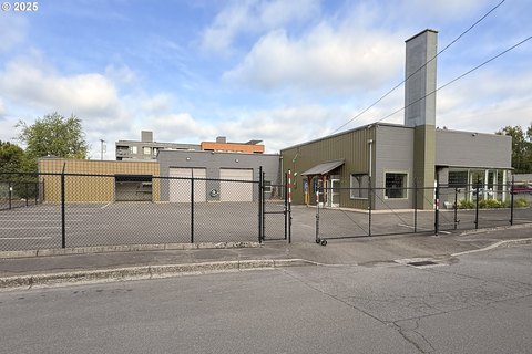Gresham Commercial Fenced Property