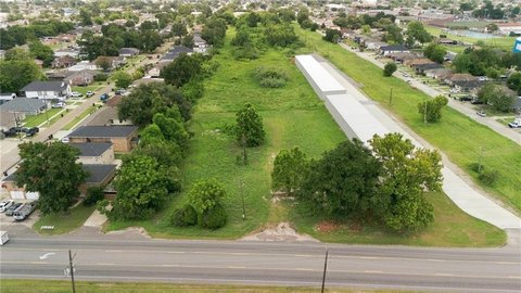 Land, Chalmette, LA