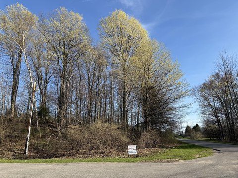 Residential Lot Near Lakeside Links
