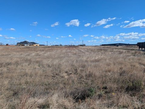 Residential Lot in Victory Estates