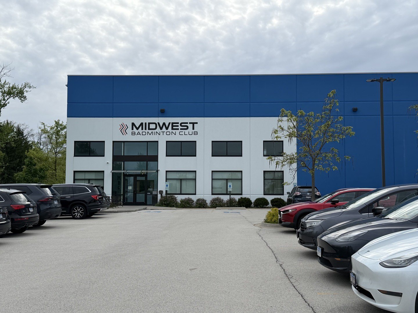 Woodridge Commercial Space For Rent
