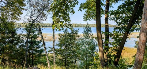 Turnkey Waterfront Recreational Lot