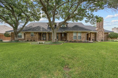 Updated Duplex with Dual Income