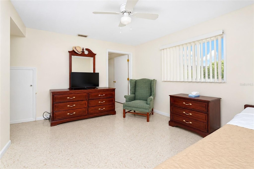 Picture 42