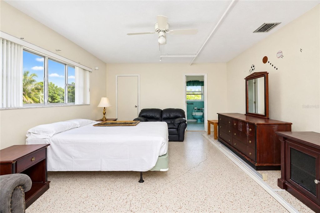 Picture 36