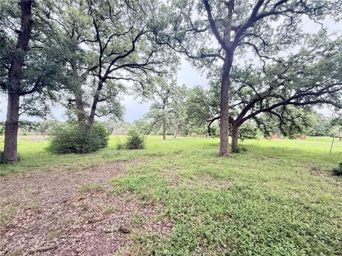 Unrestricted Land in Bryan, TX
