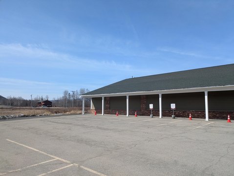 High-Traffic Retail & Office Space
