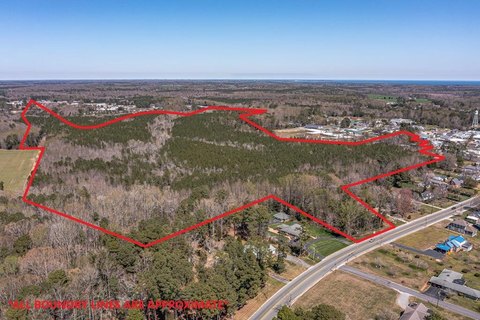 Large Parcel in Kilmarnock, VA