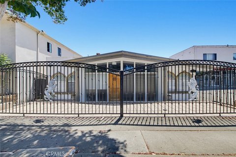 Single-Family Residence for Sale