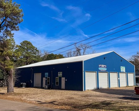 Adaptable Commercial Property in Nash, TX