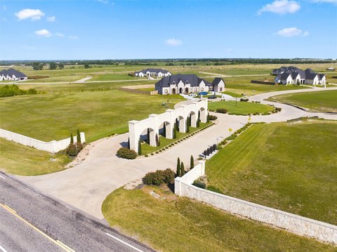 LAND - Lorena, TX