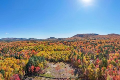 Land, Bradford, NH
