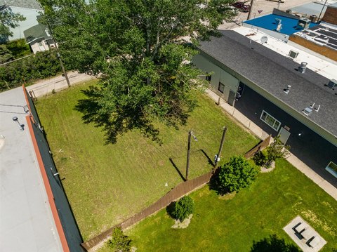 Commercial Lot in Central Townsend