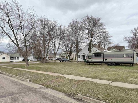 Corner Lot in Wisconsin Rapids
