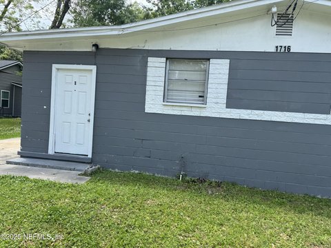Jacksonville Triplex with Recent Updates