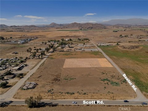 Land, Winchester, CA