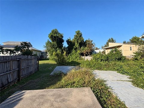 Land, New Orleans, LA