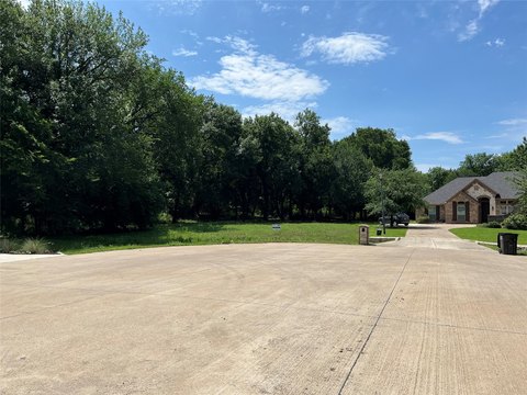 Grand Prairie Land in Lake Ridge