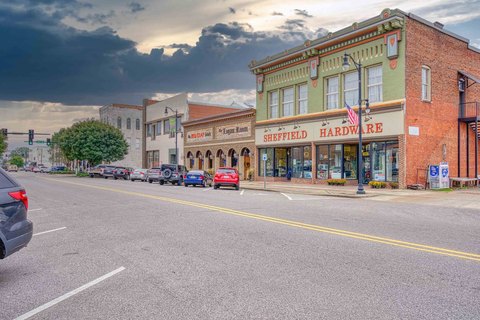 Remodeled Mixed-Use Building For Sale