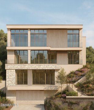 Land with Lake Views