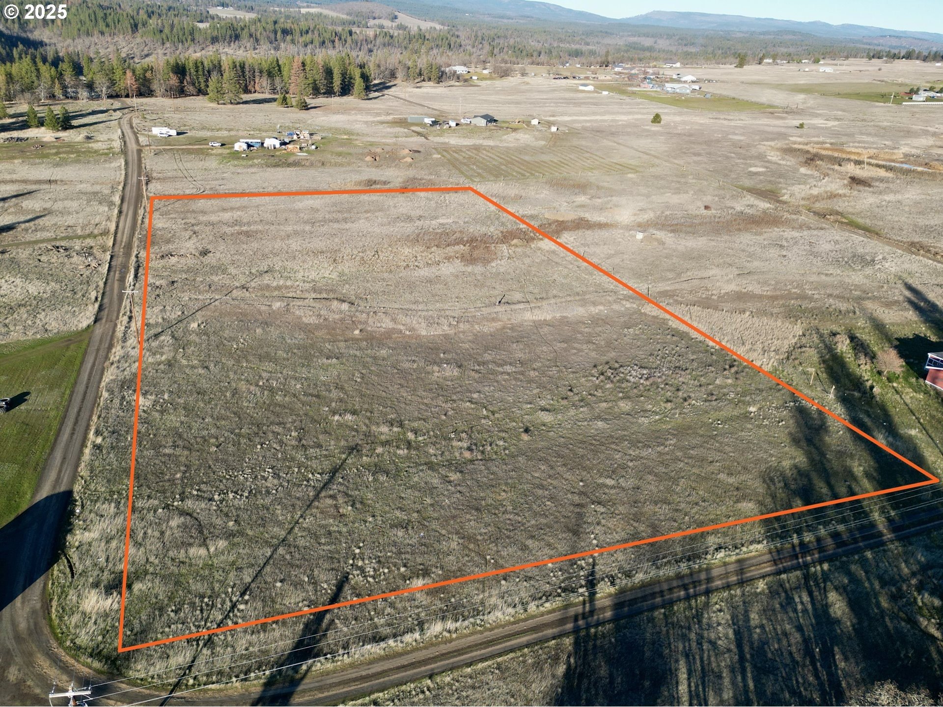Goldendale Land with Mountain Views