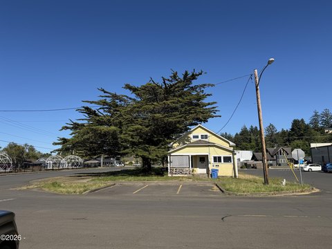 Commercial Sale, Waldport, OR