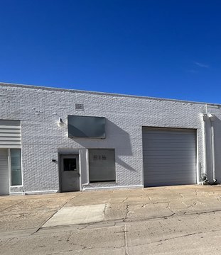 Salina Warehouse Near I-70