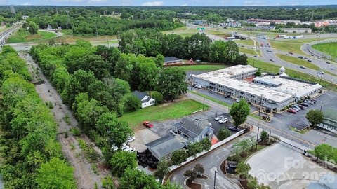 City-Adjacent Commercial Building Lot