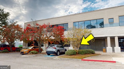 Updated Professional Suite in Kingsland