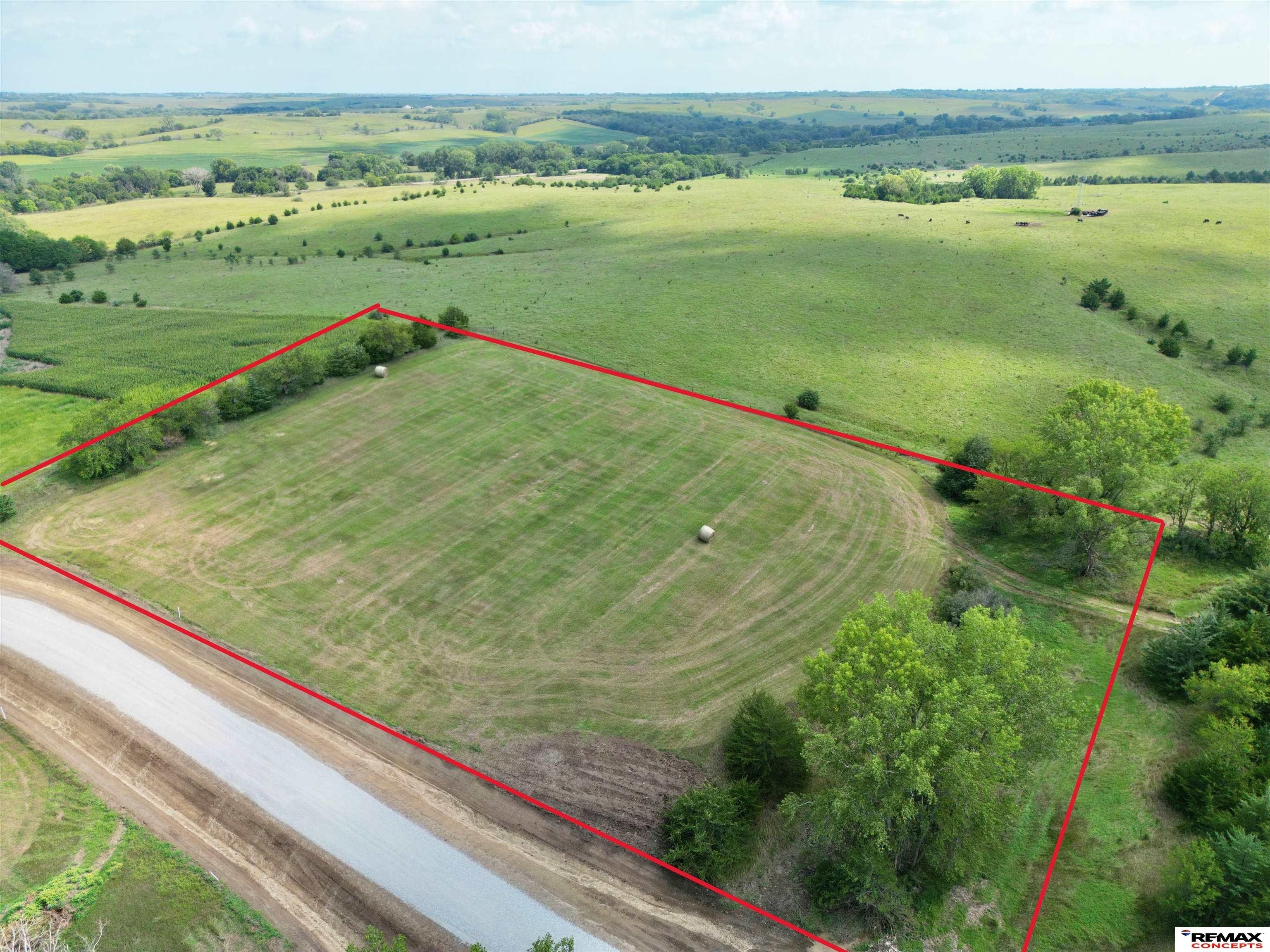 Residential Acreage Lot with Views