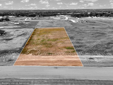 Residential Land in Elm Mott