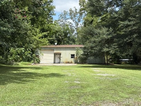 Commercial Property with Warehouse, Residence