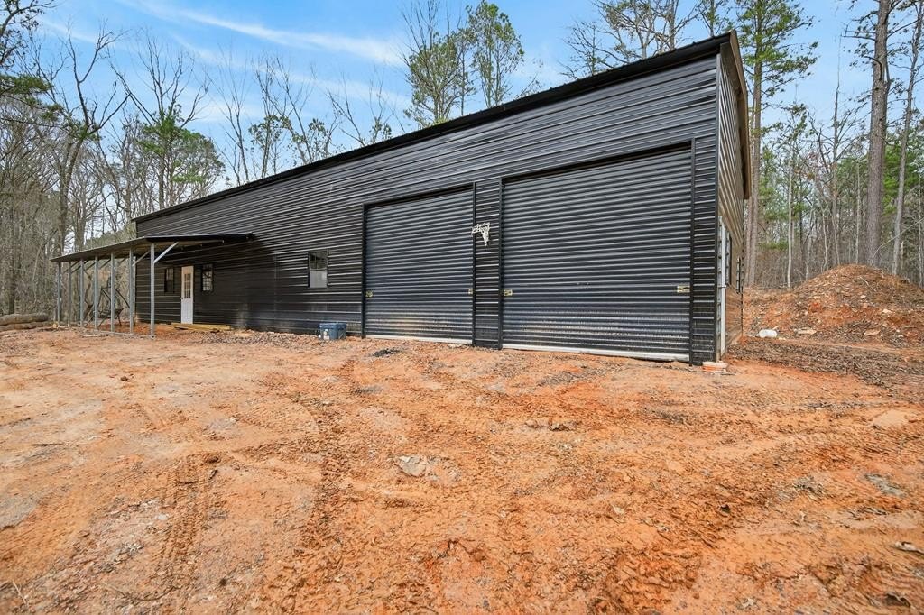 Land with Barn near Heflin