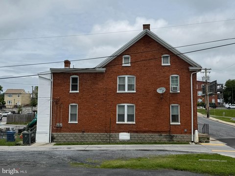 Hagerstown Duplex with Income Potential