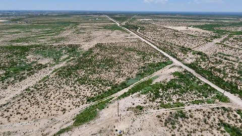 Unrestricted Residential Land with Mobile Homes