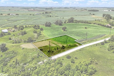 Land in Maxwell, Iowa