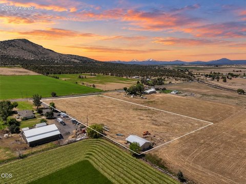 Farmland Parcel with Deschutes River Irrigation Rights
