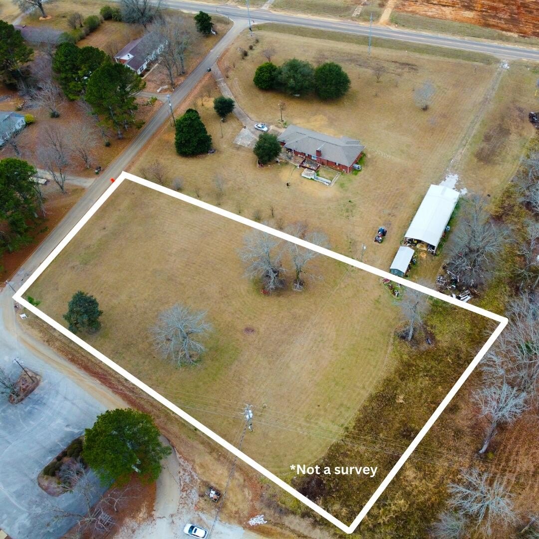 Unrestricted Lot Near Oaks Country