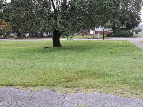 Land, Washington, NC