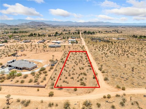 Apple Valley Land with Views